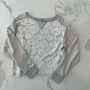 Abercrombie & Fitch cropped lace sweatshirt. Size XS. Super soft.